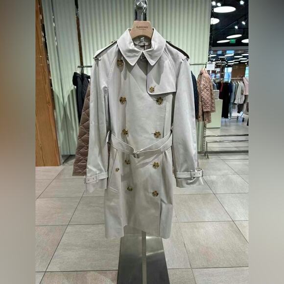 Burberry Classic Beige Trench Coat NWT US4 $2350 - Picture 1 of 11